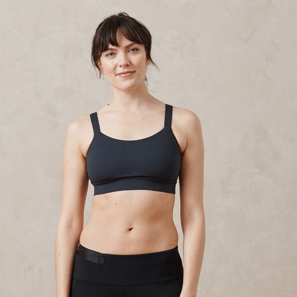 ADAY Sports Bra Womens Lighten Up Shadow Square Neck V Back Gray Black - Picture 9 of 9